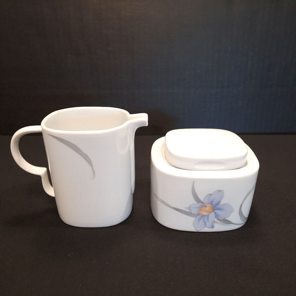 Regine by Christopher Stuart Creamer & Lidded Sugar Bowl - Picture 11 of 11